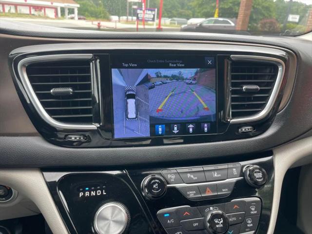 2017 Chrysler Pacifica Touring-L Plus