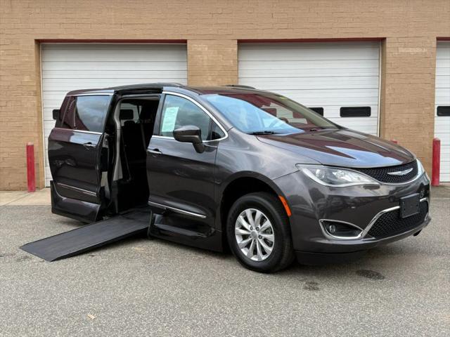 2017 Chrysler Pacifica Touring-L for sale in Wingate, NC