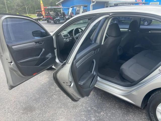 2012 Volkswagen Passat 2.5L S