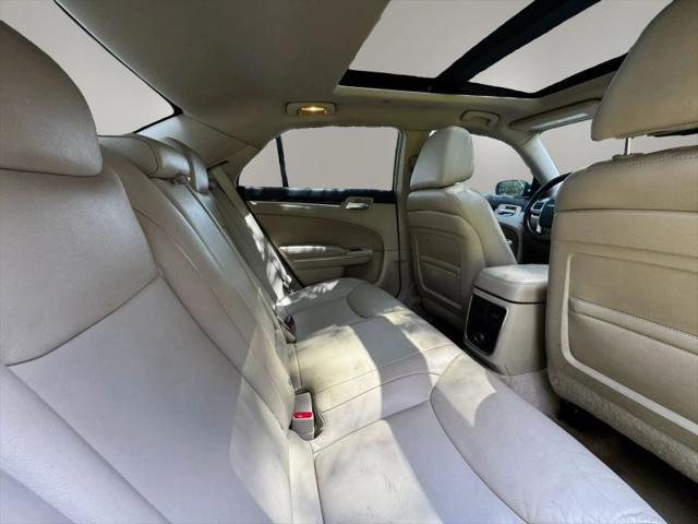 2012 Chrysler 300 Limited