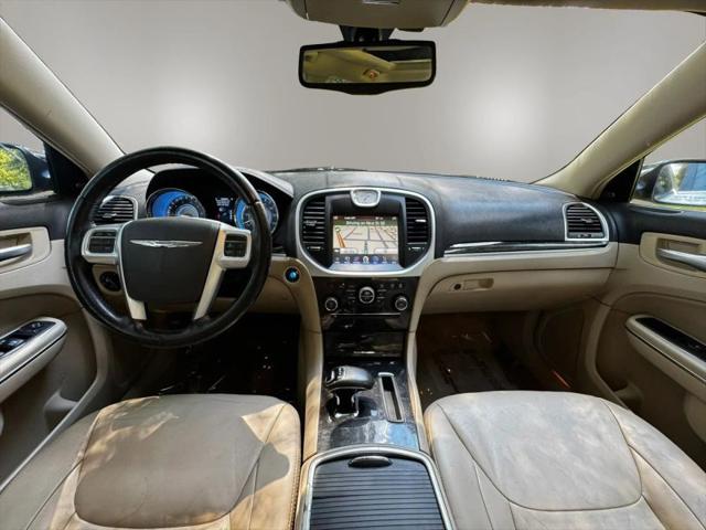 2012 Chrysler 300 Limited