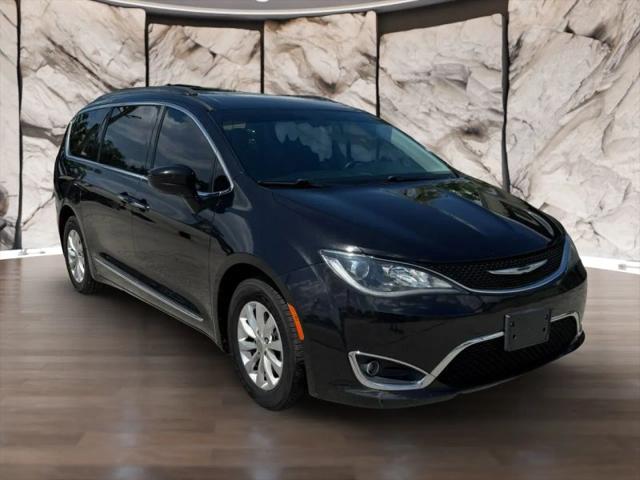 2017 Chrysler Pacifica Touring-L for sale in Tampa, FL