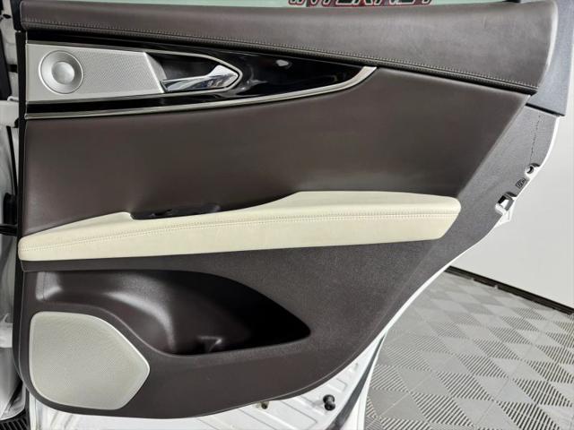 2021 Lincoln Nautilus Black Label