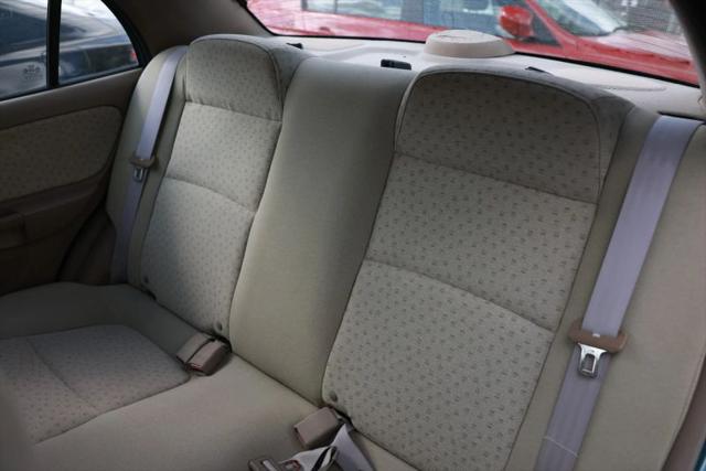 2003 Kia Rio Base