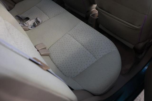 2003 Kia Rio Base