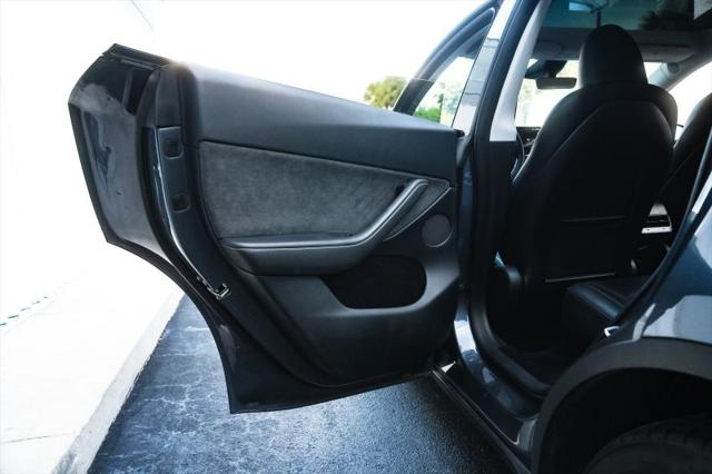 2023 Tesla Model Y RWD