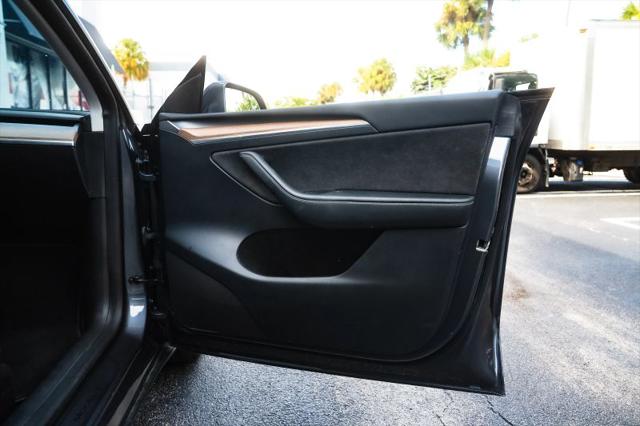 2023 Tesla Model Y RWD