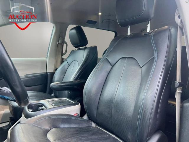 2021 Chrysler Pacifica Touring L
