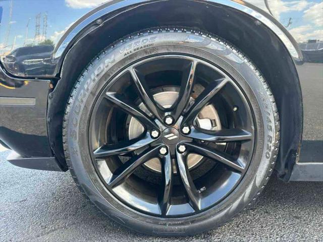 2017 Dodge Challenger SXT