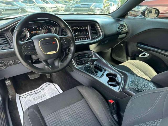 2017 Dodge Challenger SXT