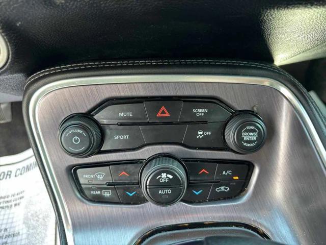 2017 Dodge Challenger SXT