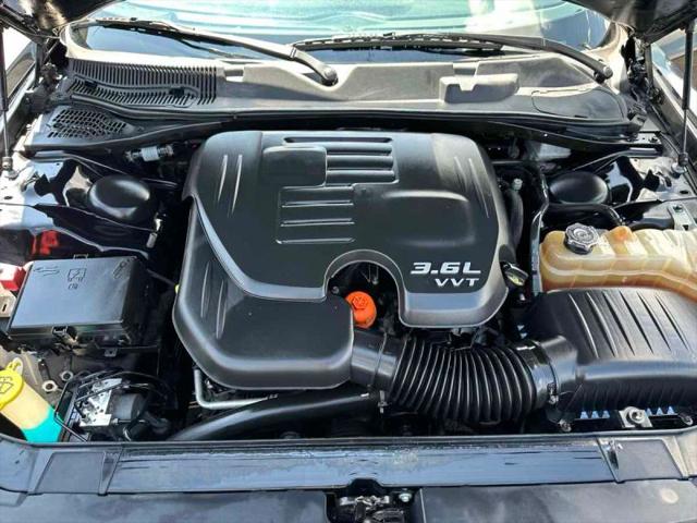 2017 Dodge Challenger SXT