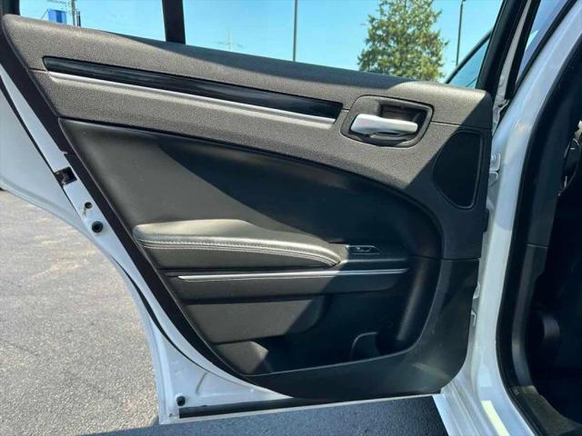 2017 Chrysler 300 300S AWD