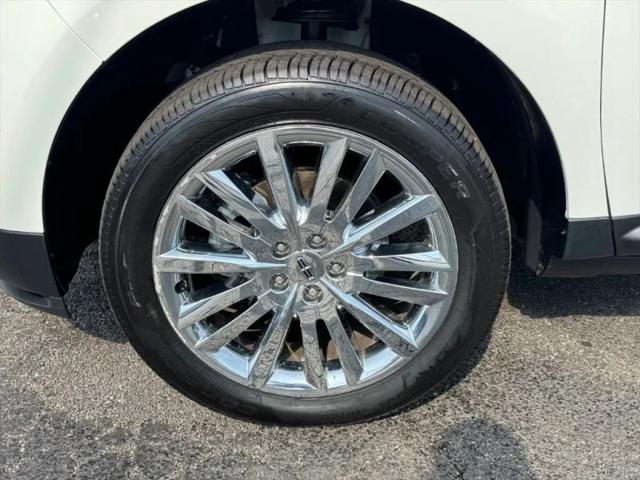 2012 Lincoln MKX Base
