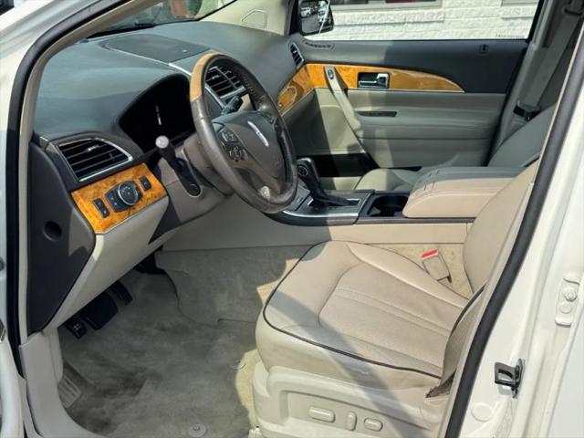 2012 Lincoln MKX Base