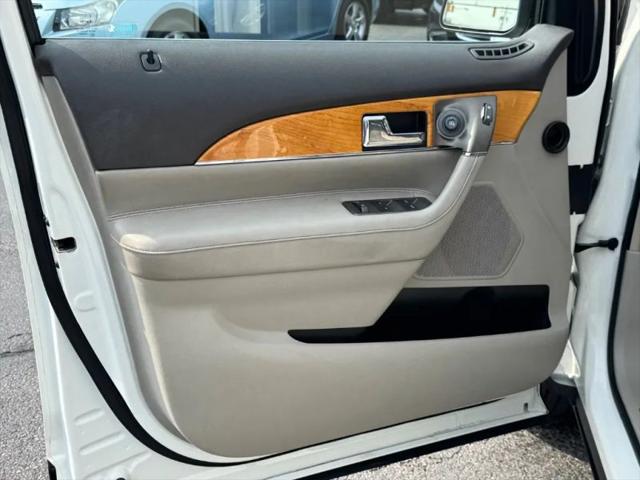 2012 Lincoln MKX Base