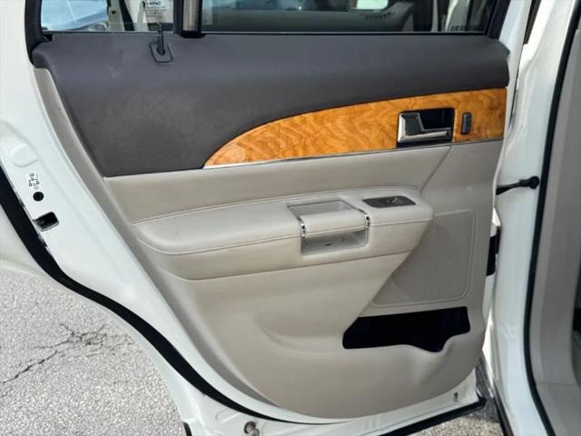 2012 Lincoln MKX Base