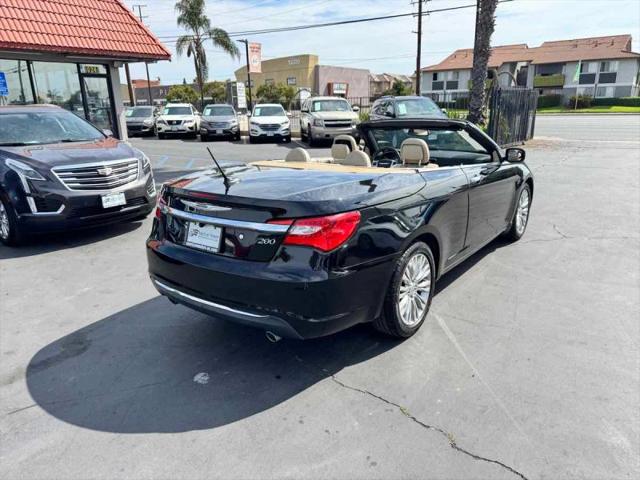 2013 Chrysler 200 Limited