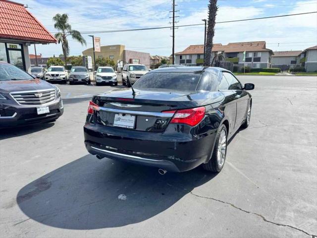 2013 Chrysler 200 Limited