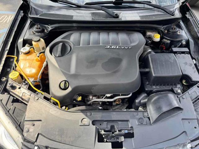 2013 Chrysler 200 Limited