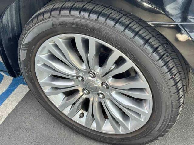 2013 Chrysler 200 Limited