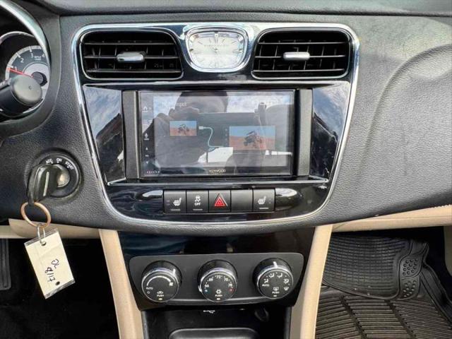 2013 Chrysler 200 Limited