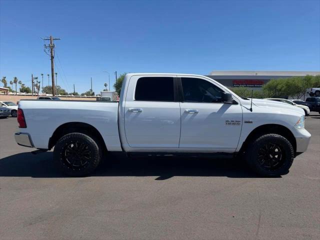 2017 Ram 1500 SLT Crew Cab 4x4 57 Box