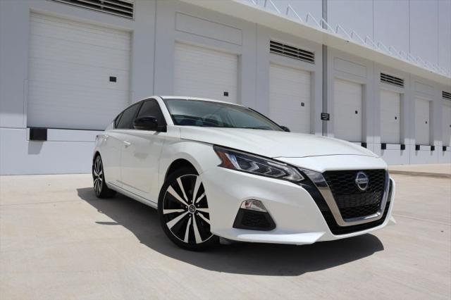 2020 Nissan Altima SR FWD for sale in Opa Locka, FL