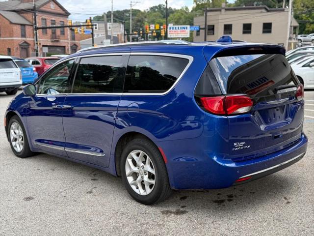 2020 Chrysler Pacifica Touring L