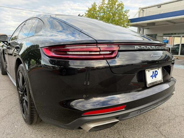 2018 Porsche Panamera 4
