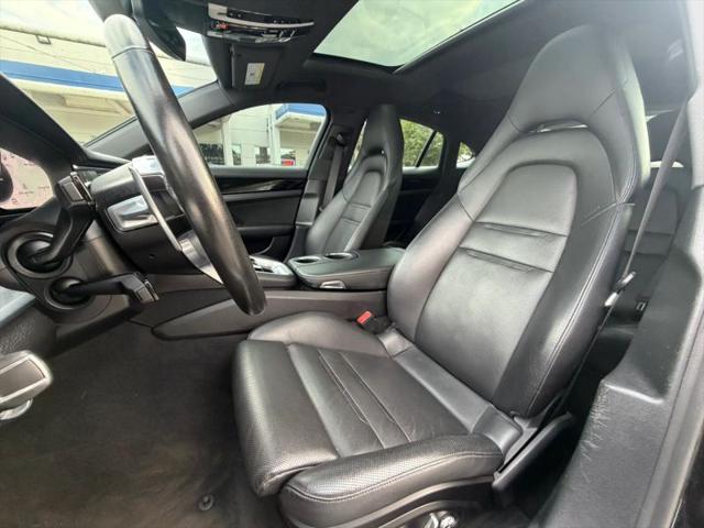 2018 Porsche Panamera 4