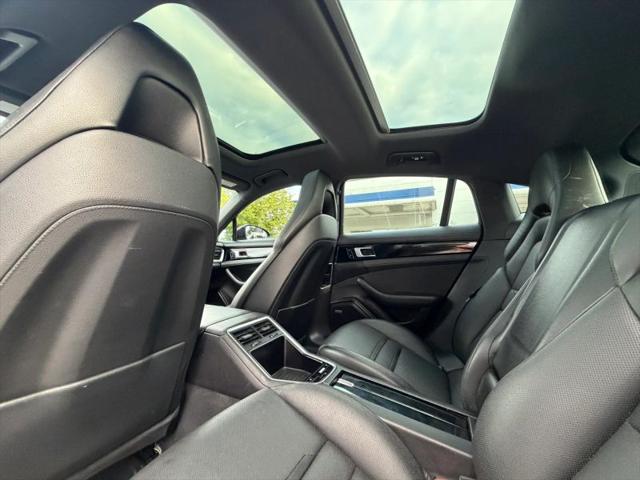 2018 Porsche Panamera 4