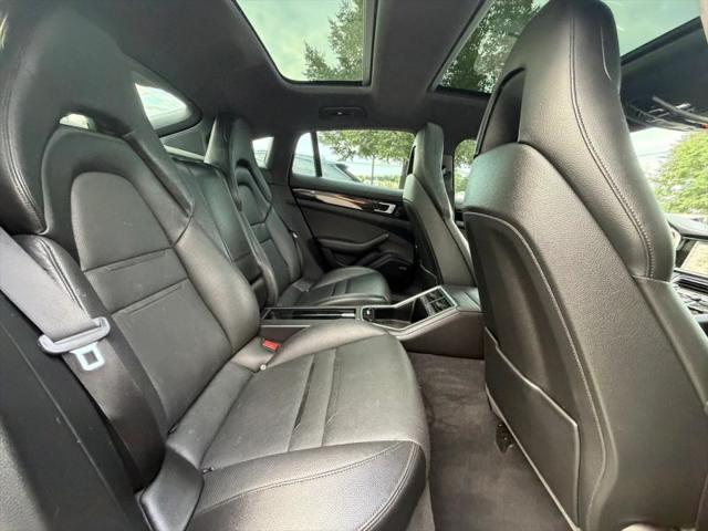 2018 Porsche Panamera 4