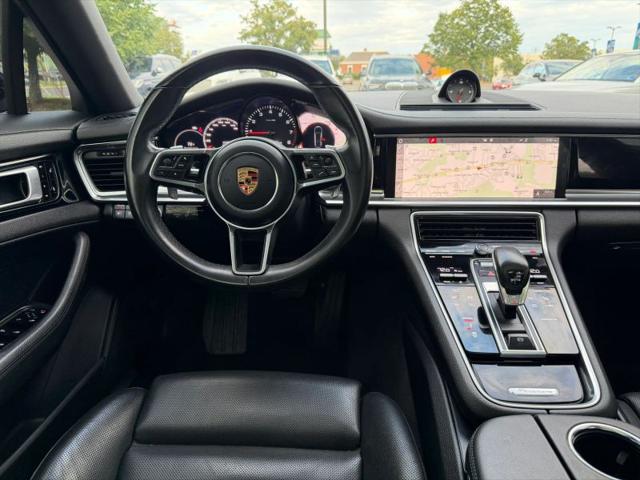 2018 Porsche Panamera 4