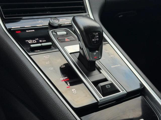 2018 Porsche Panamera 4