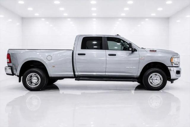 2022 Ram 3500 Tradesman Crew Cab 4x4 8' Box