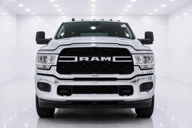 2022 Ram 3500 Tradesman Crew Cab 4x4 8' Box