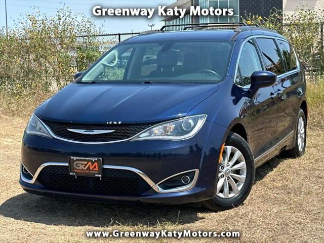 2017 Chrysler Pacifica Touring-L for sale in Katy, TX