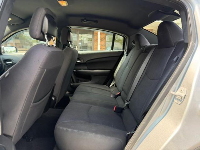 2013 Chrysler 200 LX