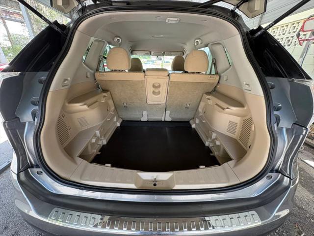 2016 Nissan Rogue SV