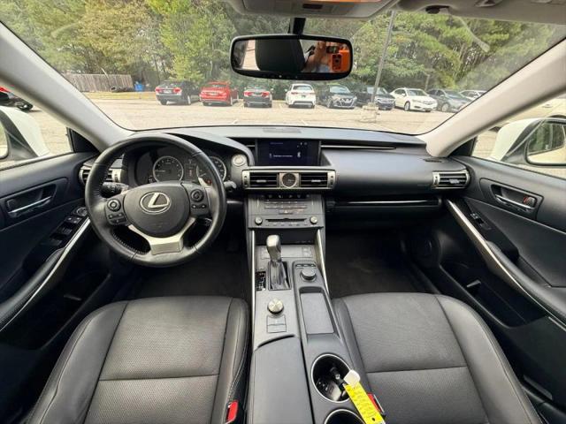 2016 Lexus IS 200t 200t