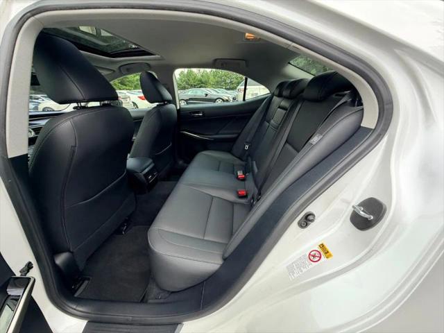2016 Lexus IS 200t 200t