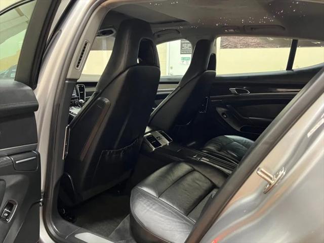2011 Porsche Panamera 4