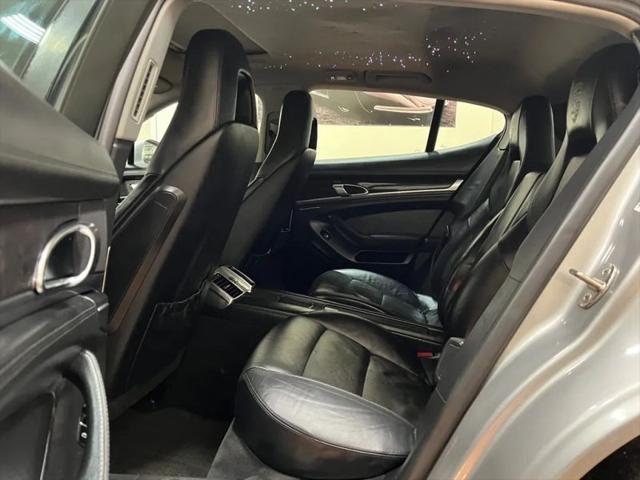 2011 Porsche Panamera 4