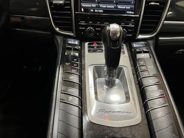 2011 Porsche Panamera 4