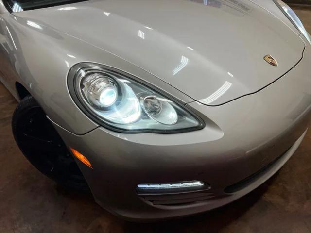 2011 Porsche Panamera 4