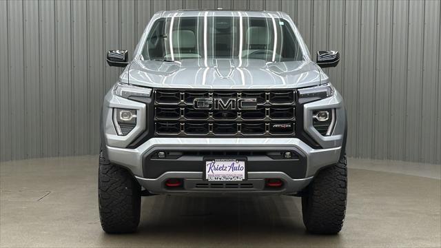 2025 GMC Canyon AT4 4WD