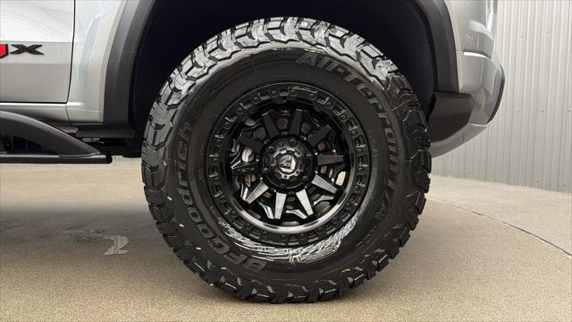 2025 GMC Canyon AT4 4WD