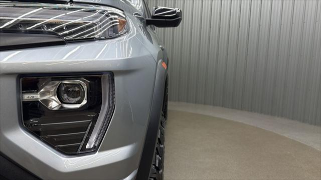 2025 GMC Canyon AT4 4WD