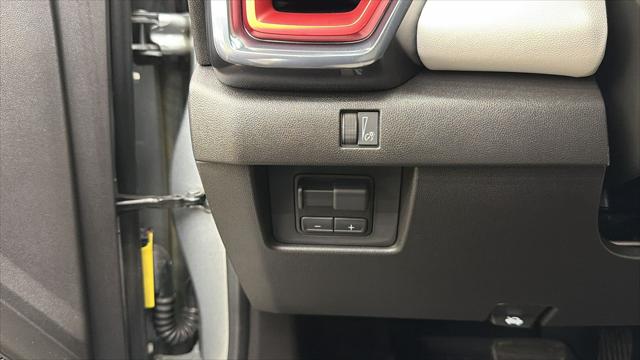 2025 GMC Canyon AT4 4WD